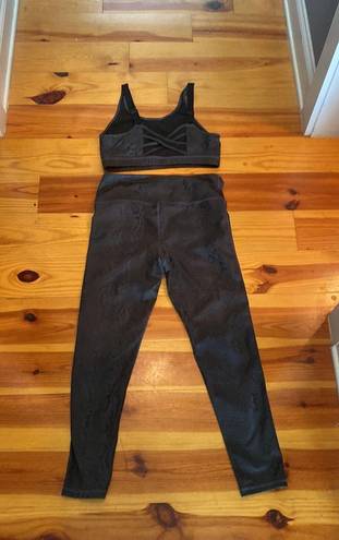 Mono B Clothing Mono B Sports Bra And leggings Size Large 