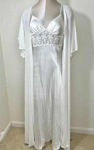 In Bloom  by Jonquil Lace Satin Long Lingerie White Nightgown Size Small Medium