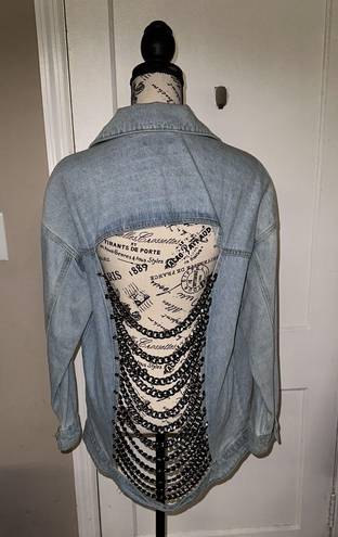 Pretty Little Thing  Chain Back Denim Jacket…Sz: Medium…Light Wash