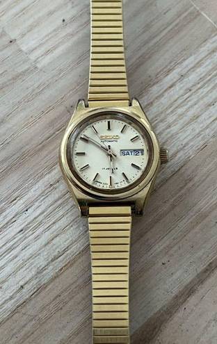 Seiko  Automatic Vintage Ladies Watch Gold Tone Dial Adjustable Bracelet Day Date