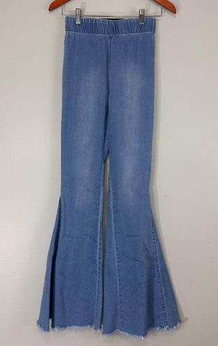 Lee Laynee &  High Rise Pull On Frayed Hem Bell Bottom Jeans Sz S