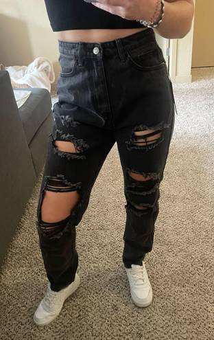 Pretty Little Thing Black Distressed Jeans