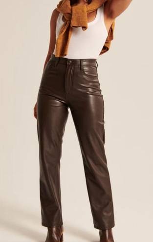 Abercrombie & Fitch Curve Love Vegan Leather 90s Straight Pant