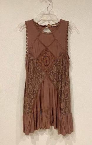 Altar'd State Altar’d State Brown Open Back Lace Overlay Shift Dress Size Large EUC