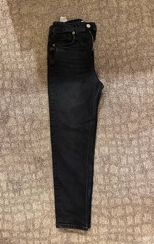 ZARA Mom Fit Jeans