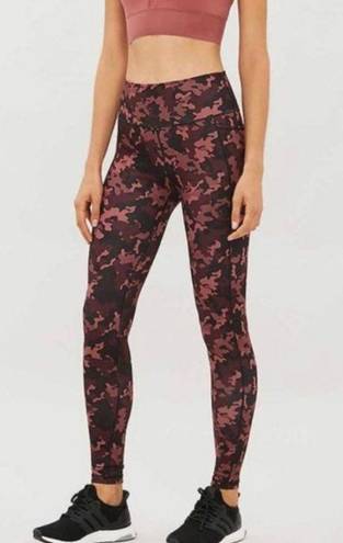 Sweaty Betty Super Sculpt Camo Red Pink Black 7/8 Leggings - Size XS