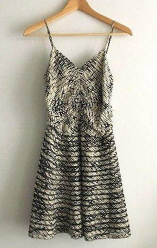 Parker  100% Silk Strappy Sheath Dress Lined A Line V Neck Womens Size‎ S