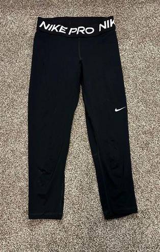 Nike Pro Capri Leggings