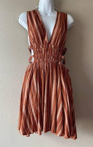 Harper NWT  STRIPE PLUNGING V-NEXK DRESS