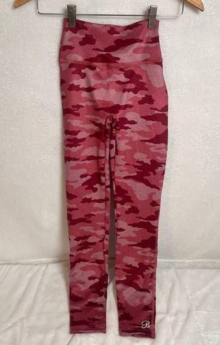 Bombshell sportswear  Fit Camo Leggings in Hibiscus Camo Medium NEW