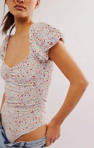 Free People Bella Floral Print Scoop Neck Short Puff Sleeve Bodysuit