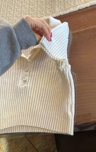 Brandy Melville Sweater 