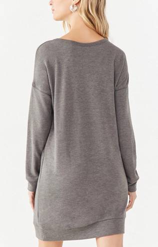 Tresics NWT  Solid Gray Pullover Long Sleeve Sweater T-Shirt Dress Size Medium