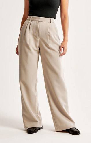 Abercrombie & Fitch Trousers