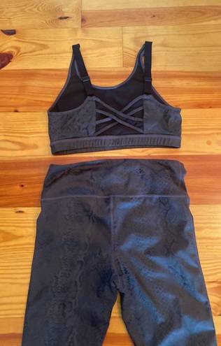 Mono B Clothing Mono B Sports Bra And leggings Size Large 