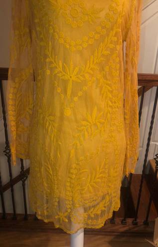 Divided Yellow Lace Dress 