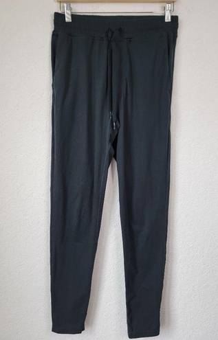 Outdoor Voices  black women's sweatpants/joggers size small