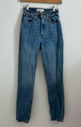 Abercrombie & Fitch Abercrombie Curve Love Ultra High Rise 90s Straight Jean - Size 24/00R