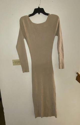 All in Favor NWT  gathered front cutout long sleeve ribbed midi dress M