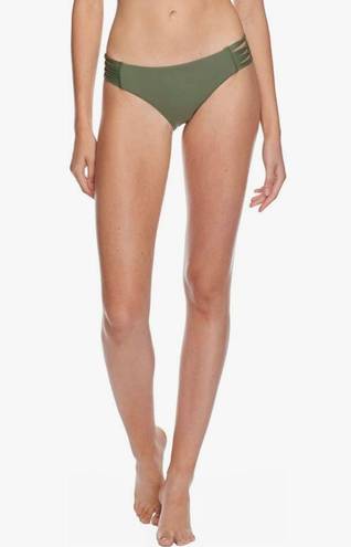 Body Glove Women's Smoothies Ruby Solid Bikini Bottom