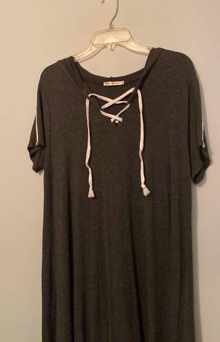 Heart and Hips Hoodie Dress Grey Short Sleeves Lace Front