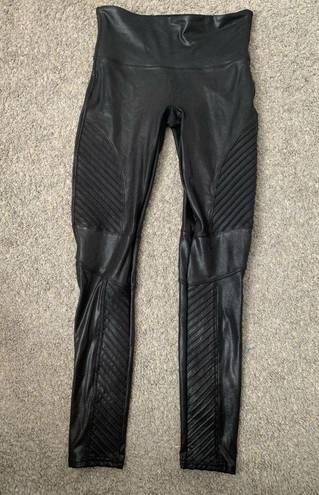 Spanx  Faux Leather Moto Leggings size medium