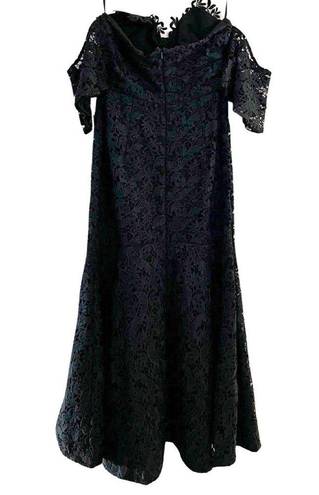 Lee NWT SAU  Lace Off Shoulder Cocktail Black Asymmetric Midi Dress Sz 4