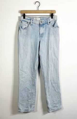 Abercrombie & Fitch  90’s Straight Low Rise Light Wash Blue Jeans 27/4 Regular