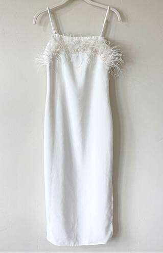 Elliatt  Harley Dress in Ivory with Feathers Size Small