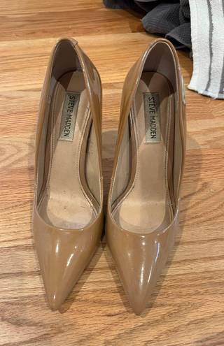 Steve Madden nude heels