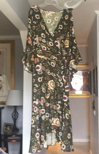 Umgee Pretty Floral  Wrap Dress Sz L