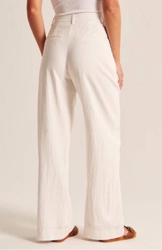 Abercrombie & Fitch Abercrombie Linen-Blend Tailored Wide Leg Pant in White