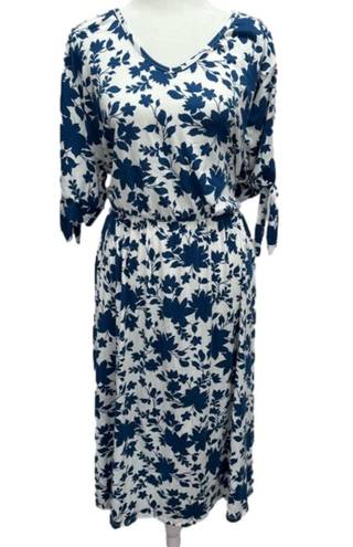 Acting Pro NEW  Navy and White Floral Knit V Neck Short Sleeve Dress Size 1X