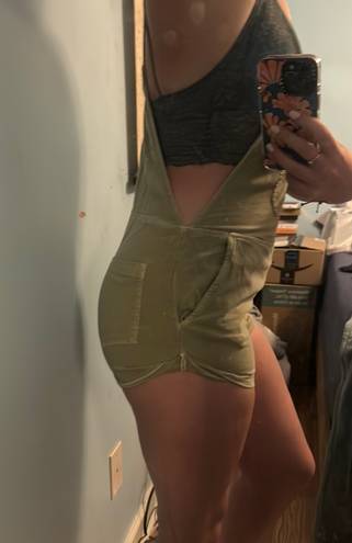 Billabong Green Shorts Overall