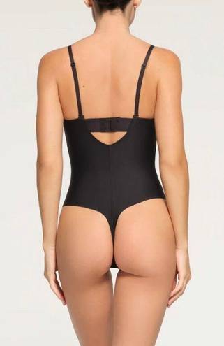 SKIMS Body Bodysuit M NWT