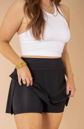 Spanx  The Get Moving Booty Boost Double Layer Skort in Black M