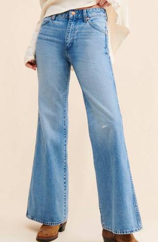 Wrangler Wanderer High Rise Flare Jeans