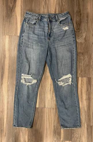 American Eagle Outfitters Moms Jeans