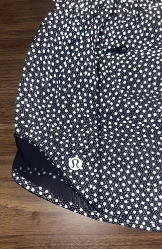 Lululemon Hotty Hot Shorts 4”