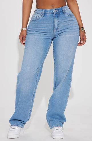 FashioNova No Promises Straight Leg Jeans - Medium Wash