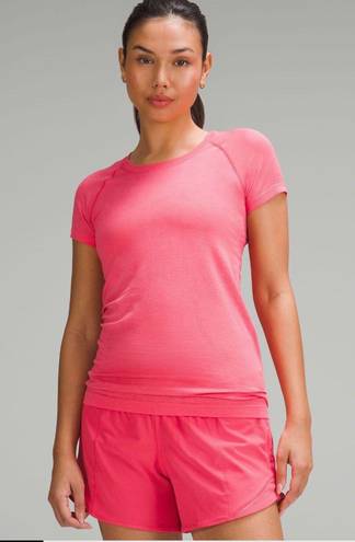 Lululemon Swiftly Tech Short Sleeve 2.0