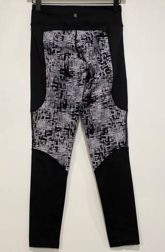 Lou & grey Black Gray Etchblock Patterned Leggings Small