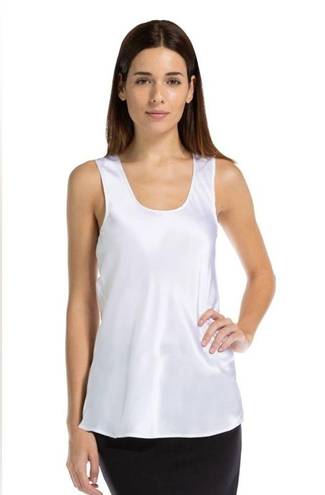 Mulberry Fishers Finery woman’s 100% pure  silk camisole in a silver color