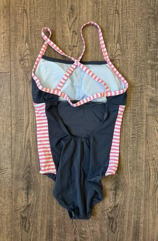 Nike  Laser Stripe Crossback One Piece Swimsuit