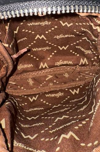 Wrangler Cow Print Crossbody Bags for Women Western Sling Bag for Women Cross Body Purse