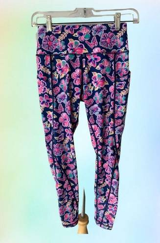 Simply Southern  colorful ladies floral athletic leggings Small elastic waist