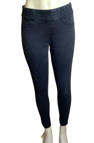 Apt. 9  Black Skinny Jegging Size 8 (Preowned)