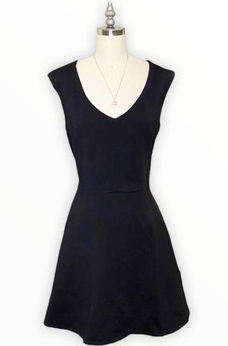 Cynthia Rowley  Black V Neck Fit & Flare Dress Large