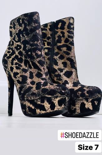 Shoedazzle Sheba Gold Flake Cheetah Leopard Print Booties Size 7