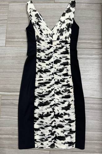 White House | Black Market NWT  Black & White Instantly Slimming Mini Dress- Size 0